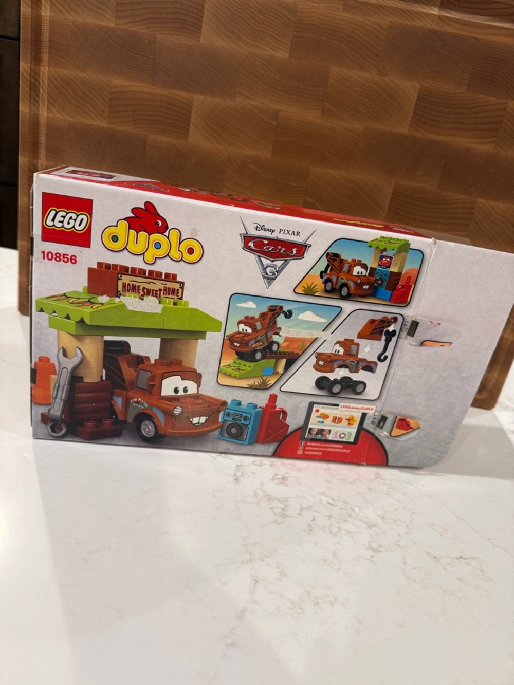 LEGO Duplo 10856 Mater’s Shed - Picture 7 of 10